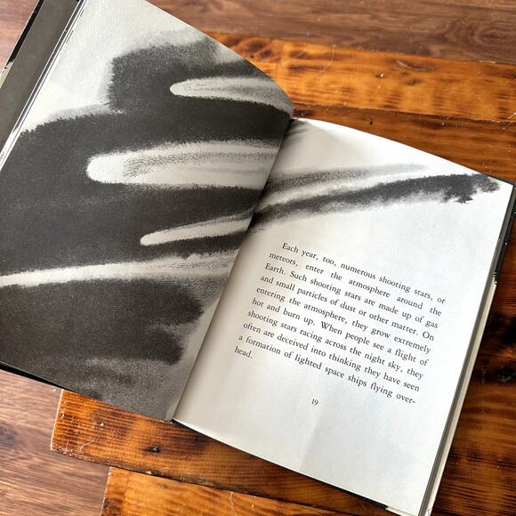 Vintage 1978 Monsters From Outer Space Hardcover Book - Picture 6 of 9